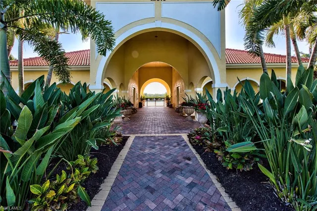 $6,000 | 12859 Carrington Circle, Unit 3202, Naples, FL 34105