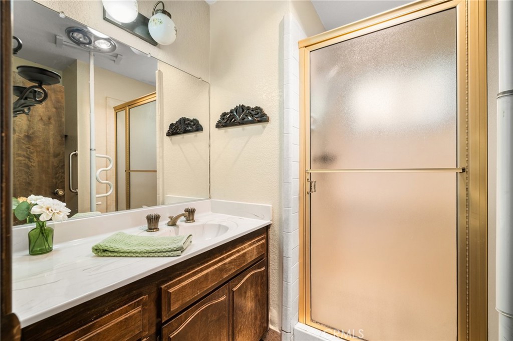 175 Golf Course Road Lake Arrowhead, CA 92352 - Photo 46 of 73 Master walk in shower!