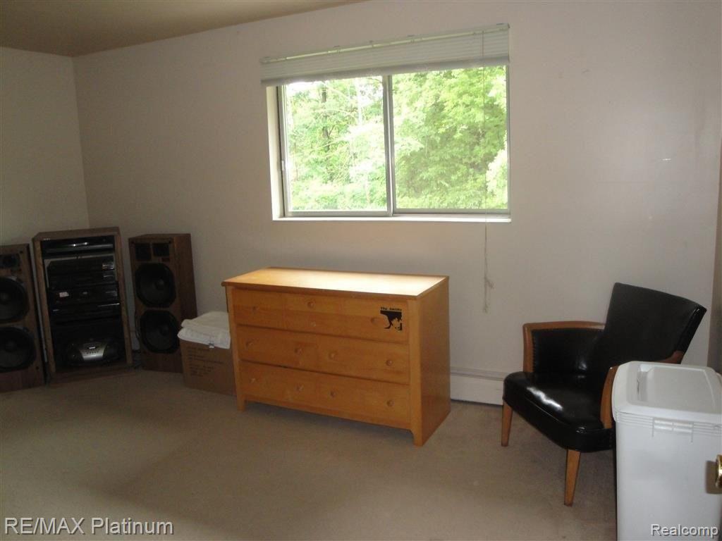 2080 Bowen Road Howell, MI 48855 - Photo 25 of 25 3rd Bedroom