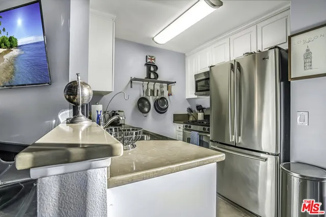 $499,000 | 7320 Hawthorn Avenue, Unit 315, Los Angeles, CA 90046