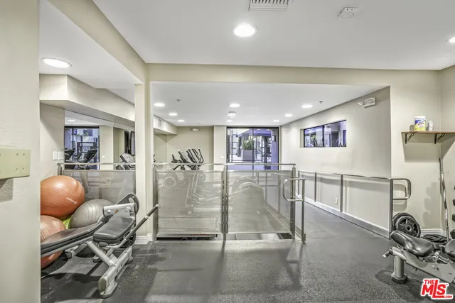 $499,000 | 7320 Hawthorn Avenue, Unit 315, Los Angeles, CA 90046