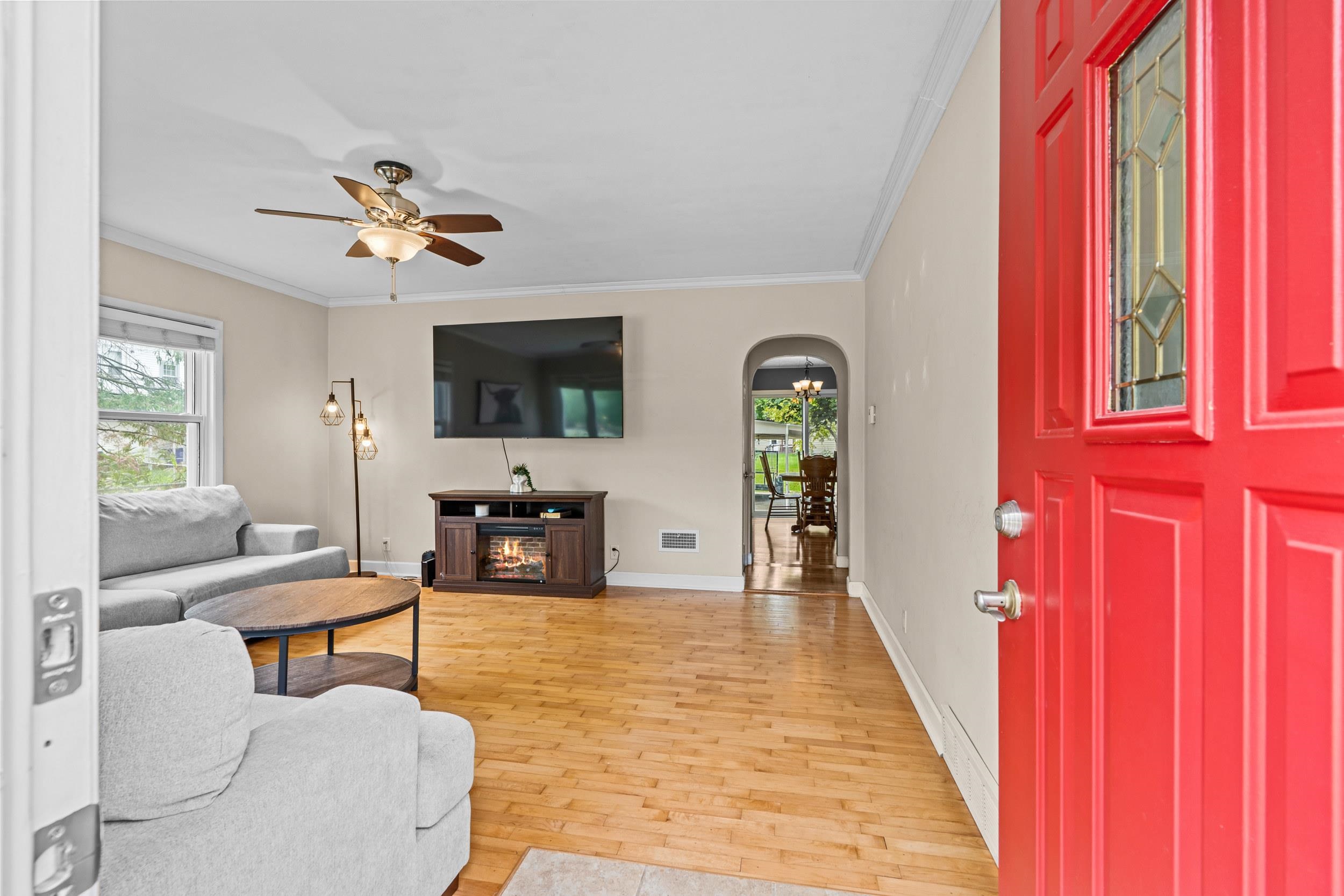 423 East Harrison Street Appleton, WI 54915 - Photo 2 of 60 Gallery Image 2