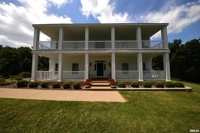 $469,000 | 15821 North Tolle Lane, Mount Vernon, IL 62864