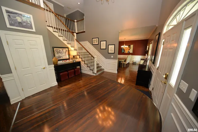 $469,000 | 15821 North Tolle Lane, Mount Vernon, IL 62864