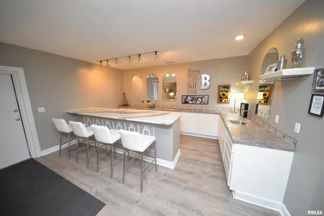 $469,000 | 15821 North Tolle Lane, Mount Vernon, IL 62864