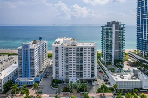 $575,000 | 6917 Collins Avenue, Unit 404, Miami Beach, FL 33141