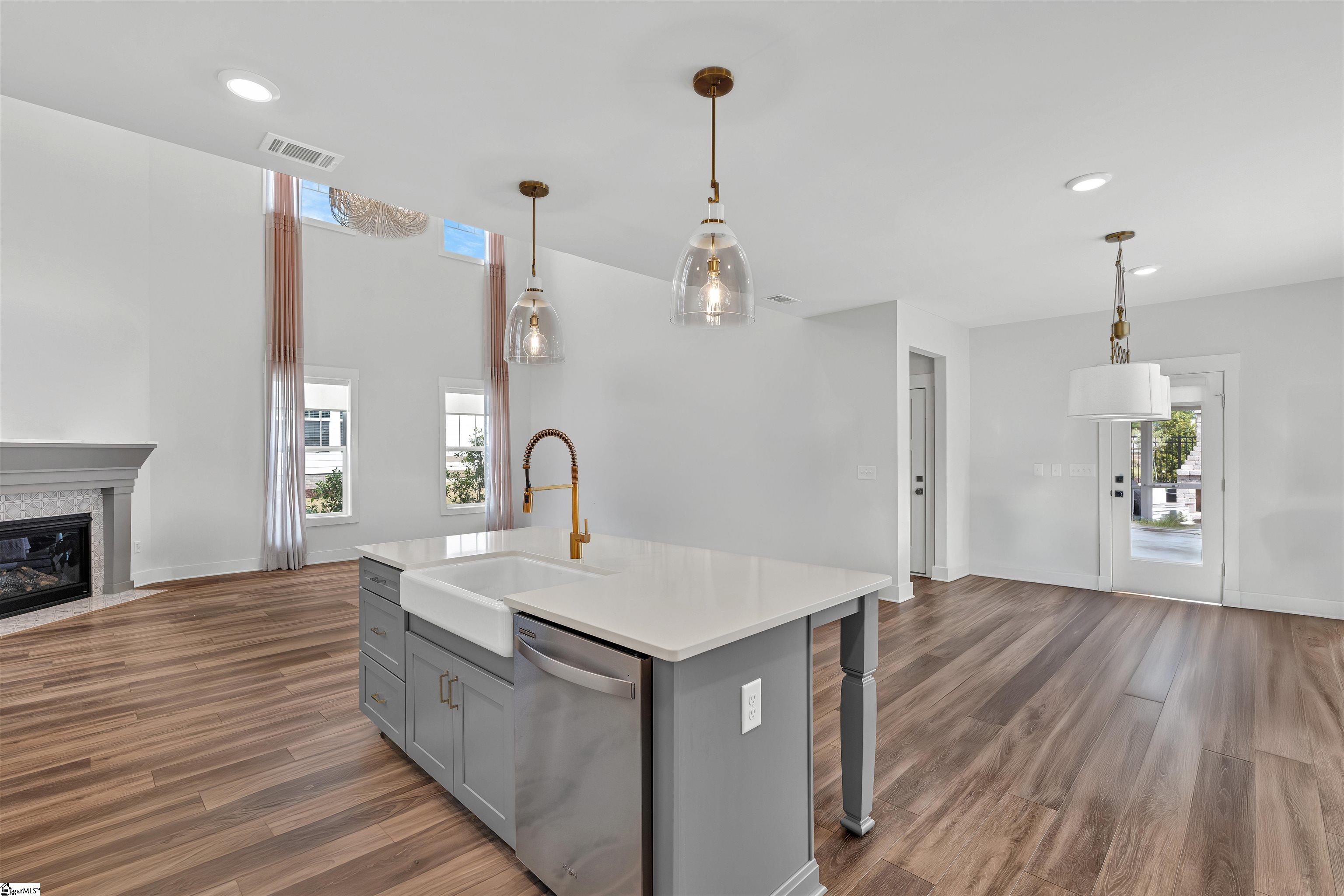 43 Elmsley Road Greenville, SC 29607 - Photo 13 of 32