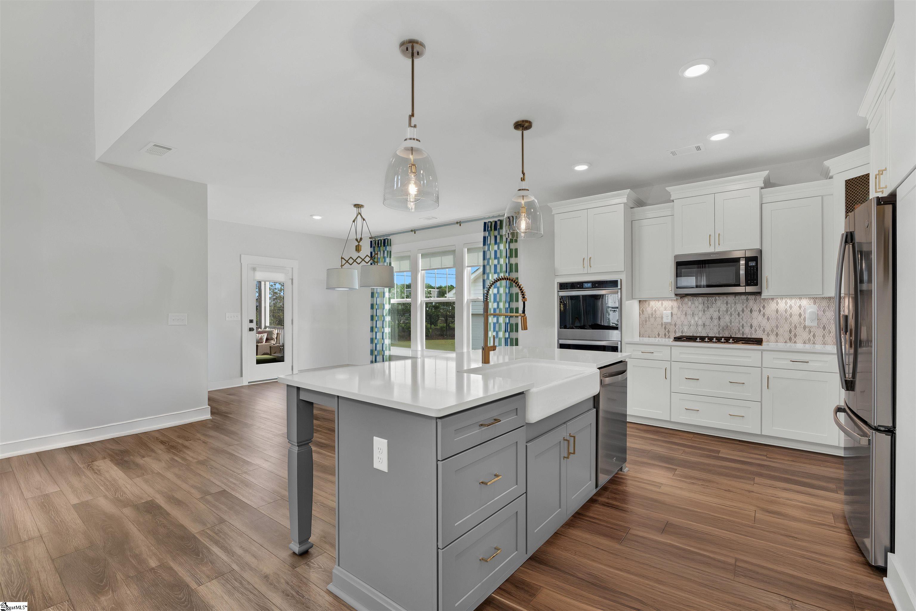 43 Elmsley Road Greenville, SC 29607 - Photo 10 of 32