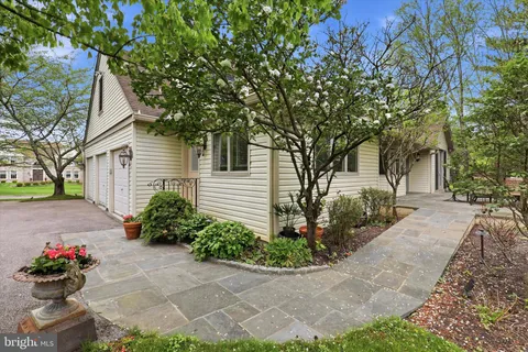 $1,575,000 | 75 Ridings Way, Ambler, PA 19002