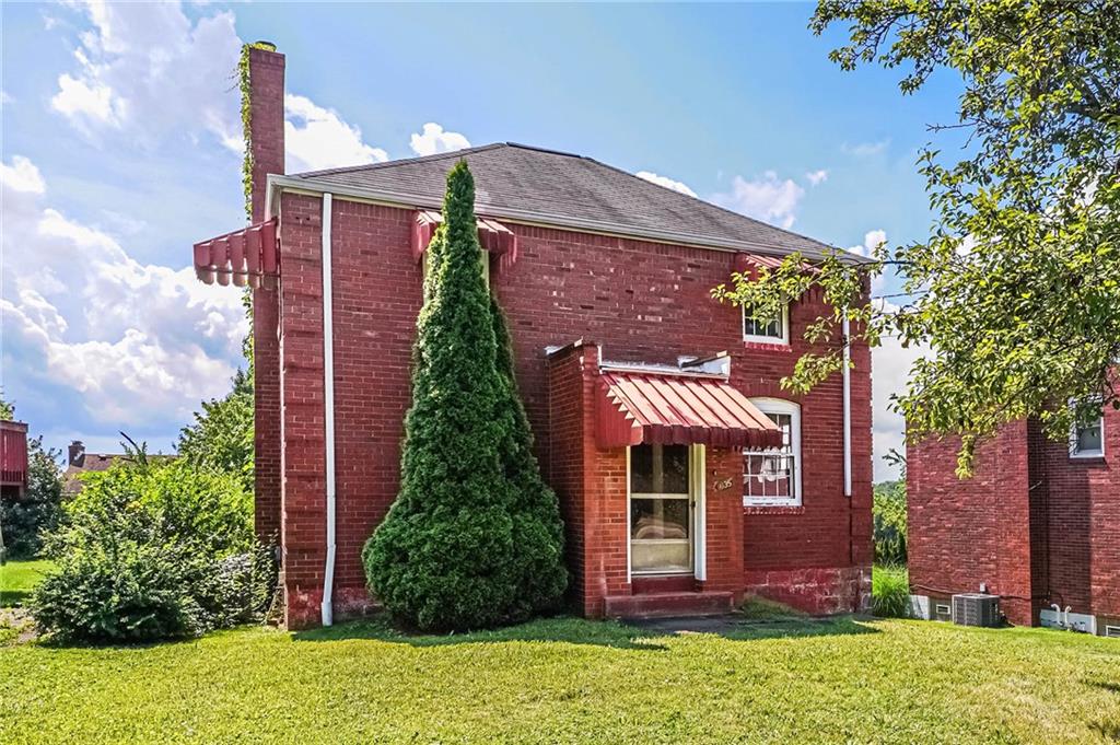 1035 McCoy Rd located in Kennedy Township & Montour School District.
