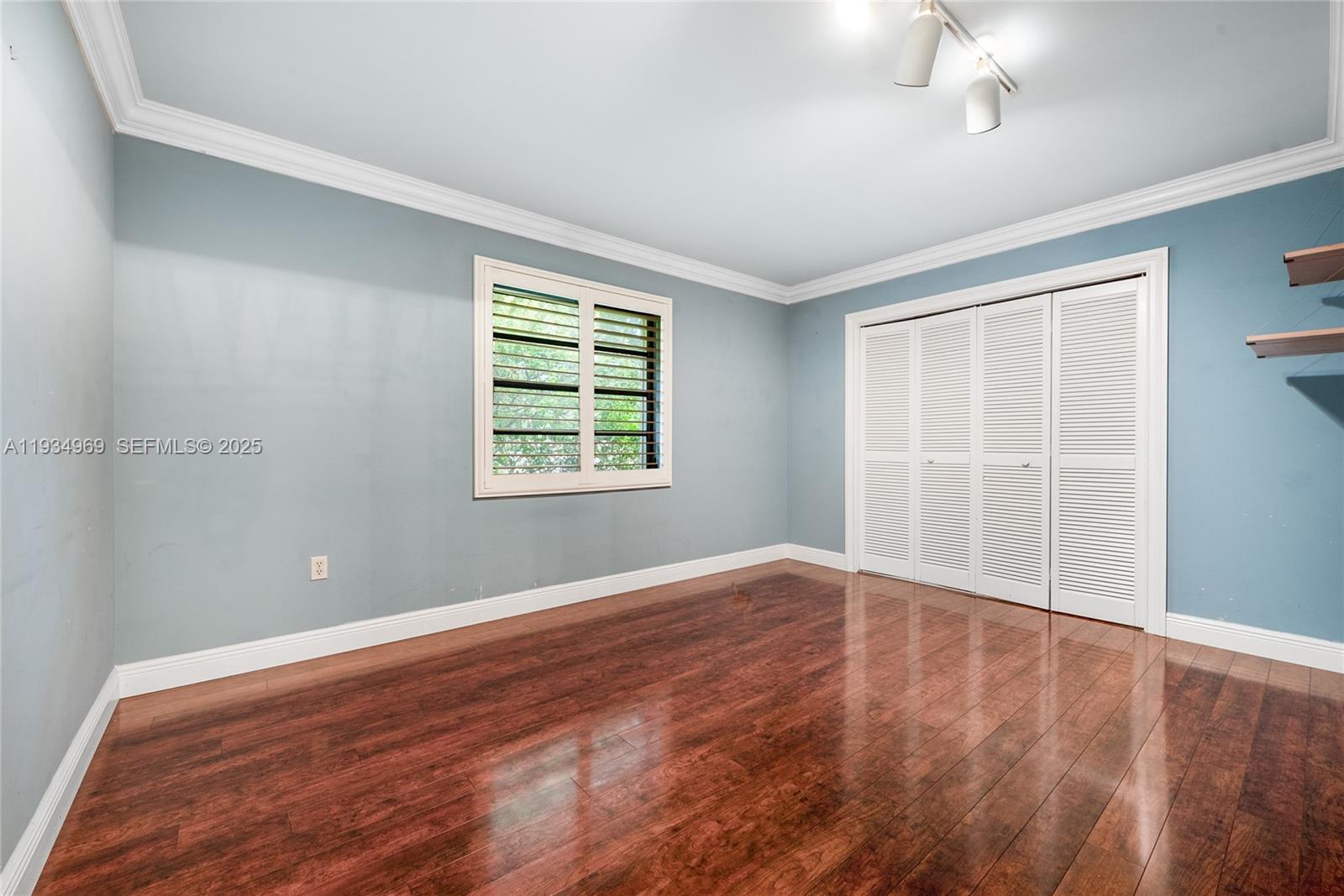 7524 Southwest 78th Terrace Miami, FL 33143 - Photo 12 of 28 1st Floor 2nd bedroom