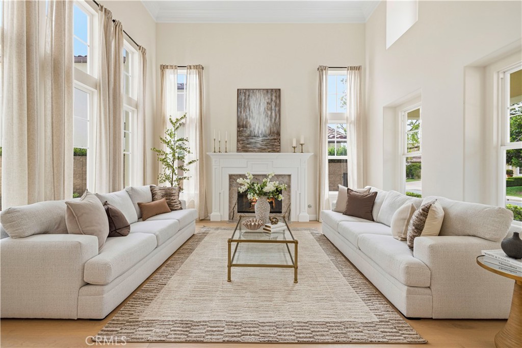 20130 Vía Cellini Porter Ranch, CA 91326 - Photo 4 of 49