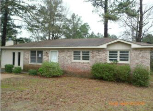 2518 Dapleton Drive Macon, GA 31206 - Photo 1 of 6 Primary Photo