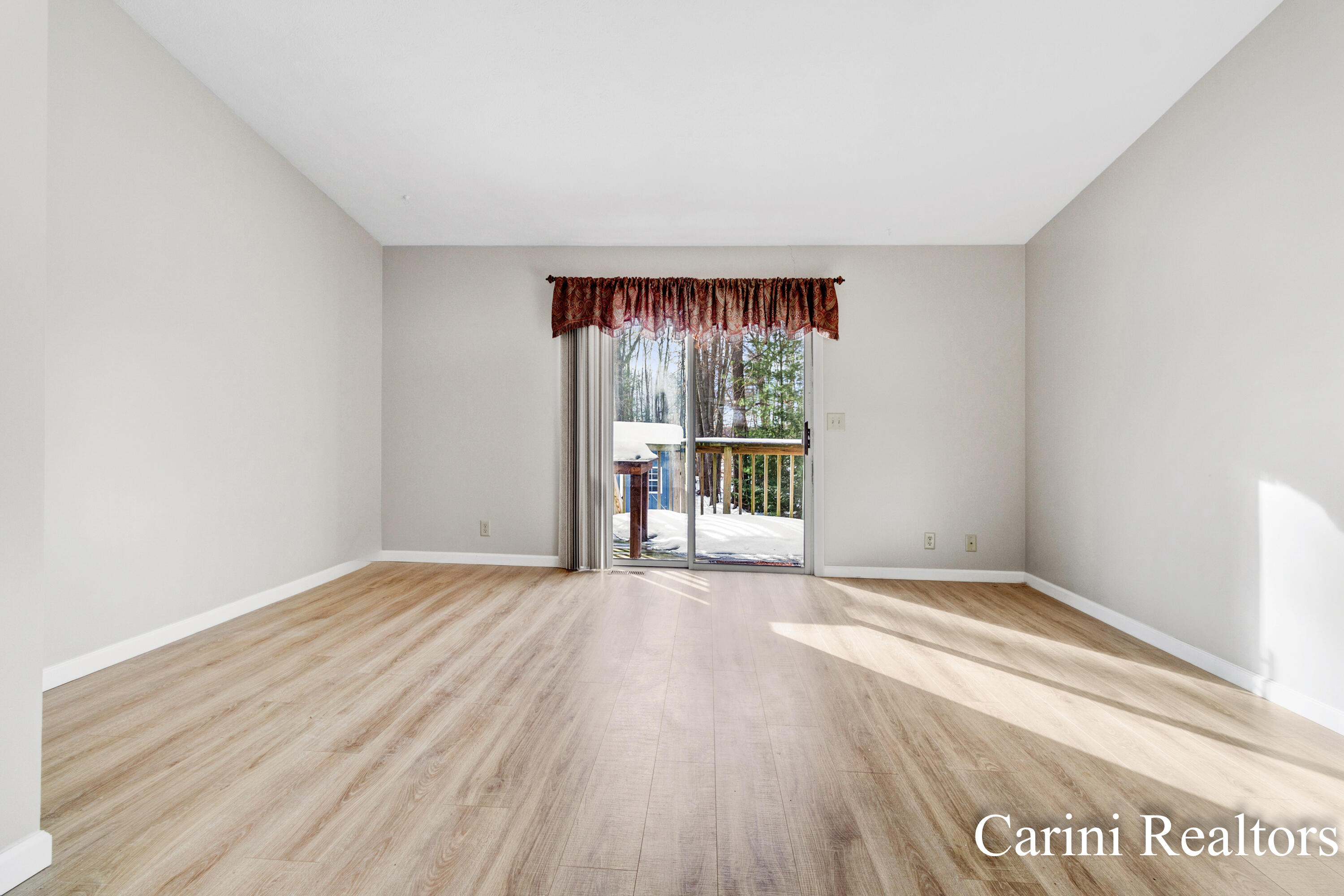 16484 Taft Road Spring Lake, MI 49456 - Photo 16 of 30 Derick Carini - 16484 & 16488 Taft (30)-