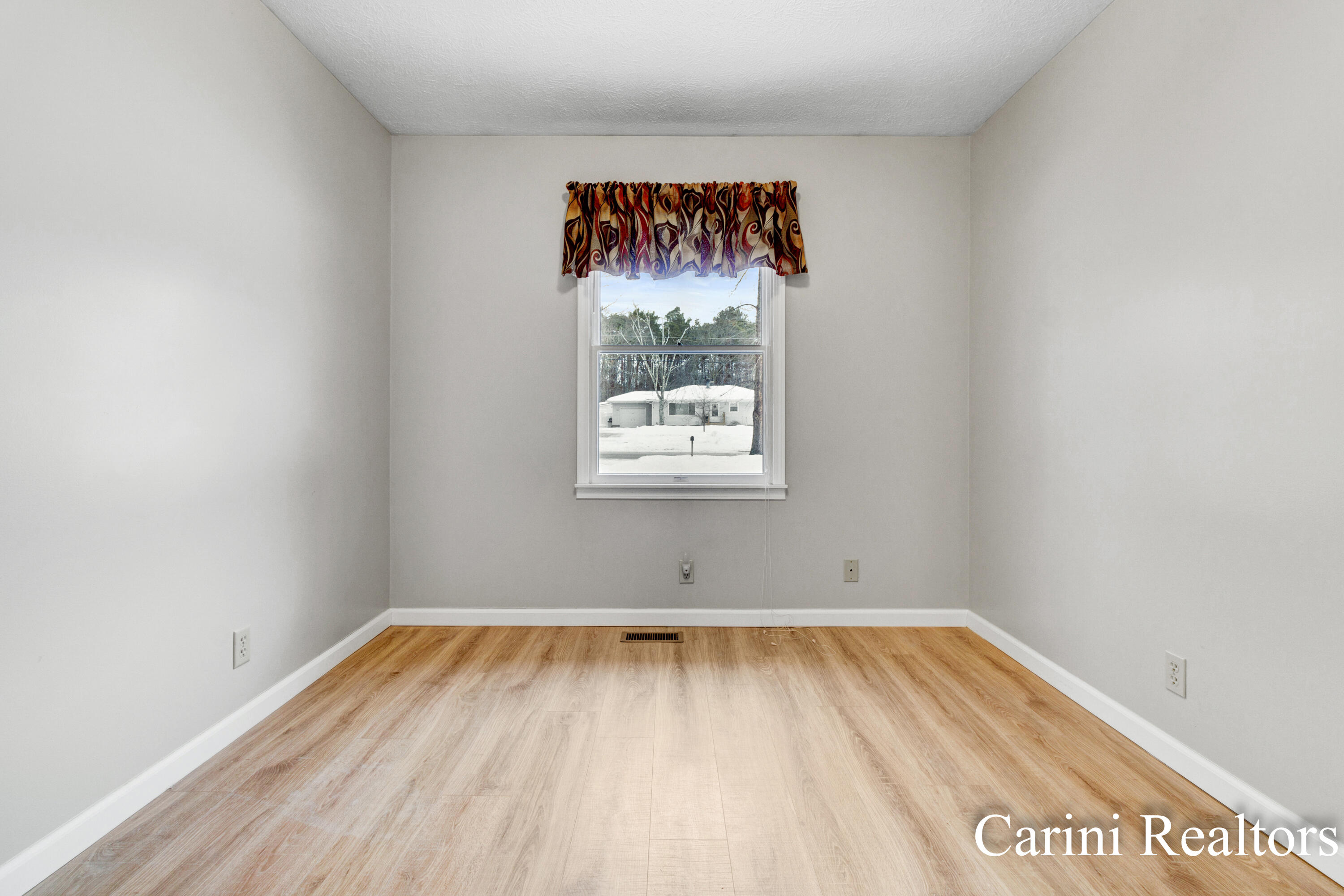 16484 Taft Road Spring Lake, MI 49456 - Photo 20 of 30 Derick Carini - 16484 & 16488 Taft (30)-