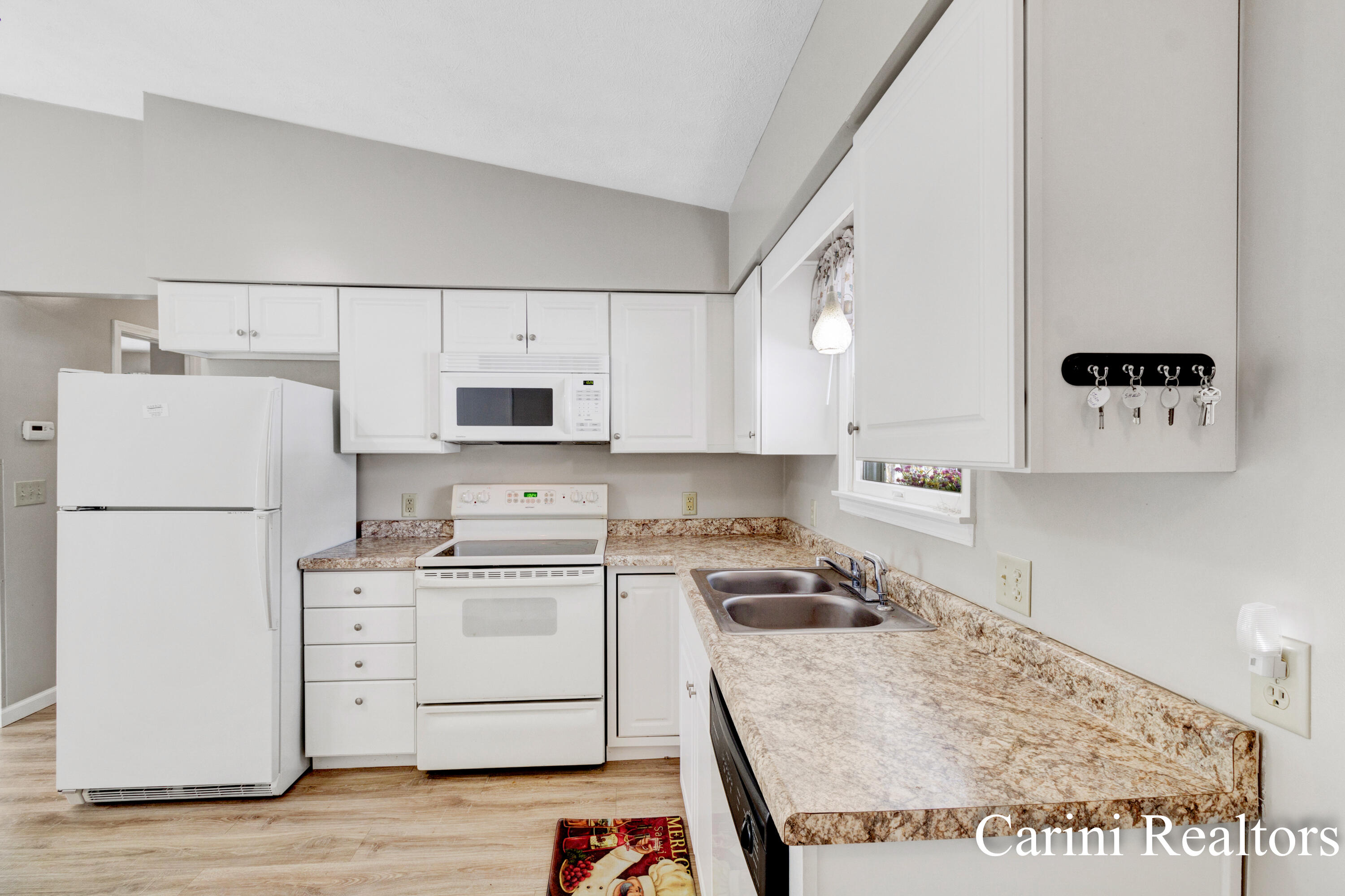 16484 Taft Road Spring Lake, MI 49456 - Photo 6 of 30 Derick Carini - 16484 & 16488 Taft (30)-