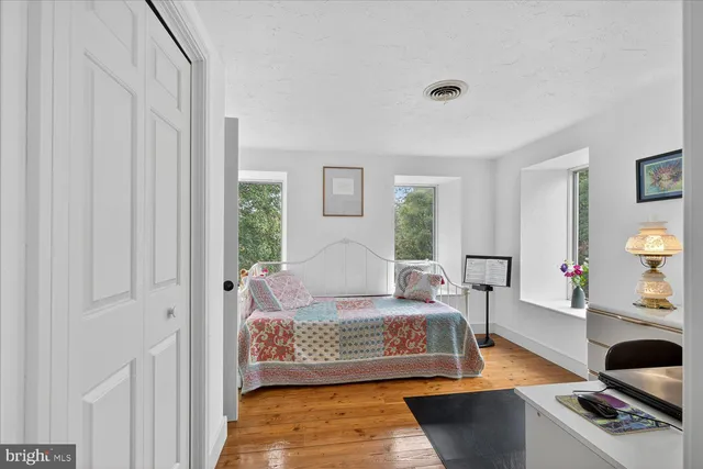 $1,195,000 | 464 Locust Lane, Littlestown, PA 17340