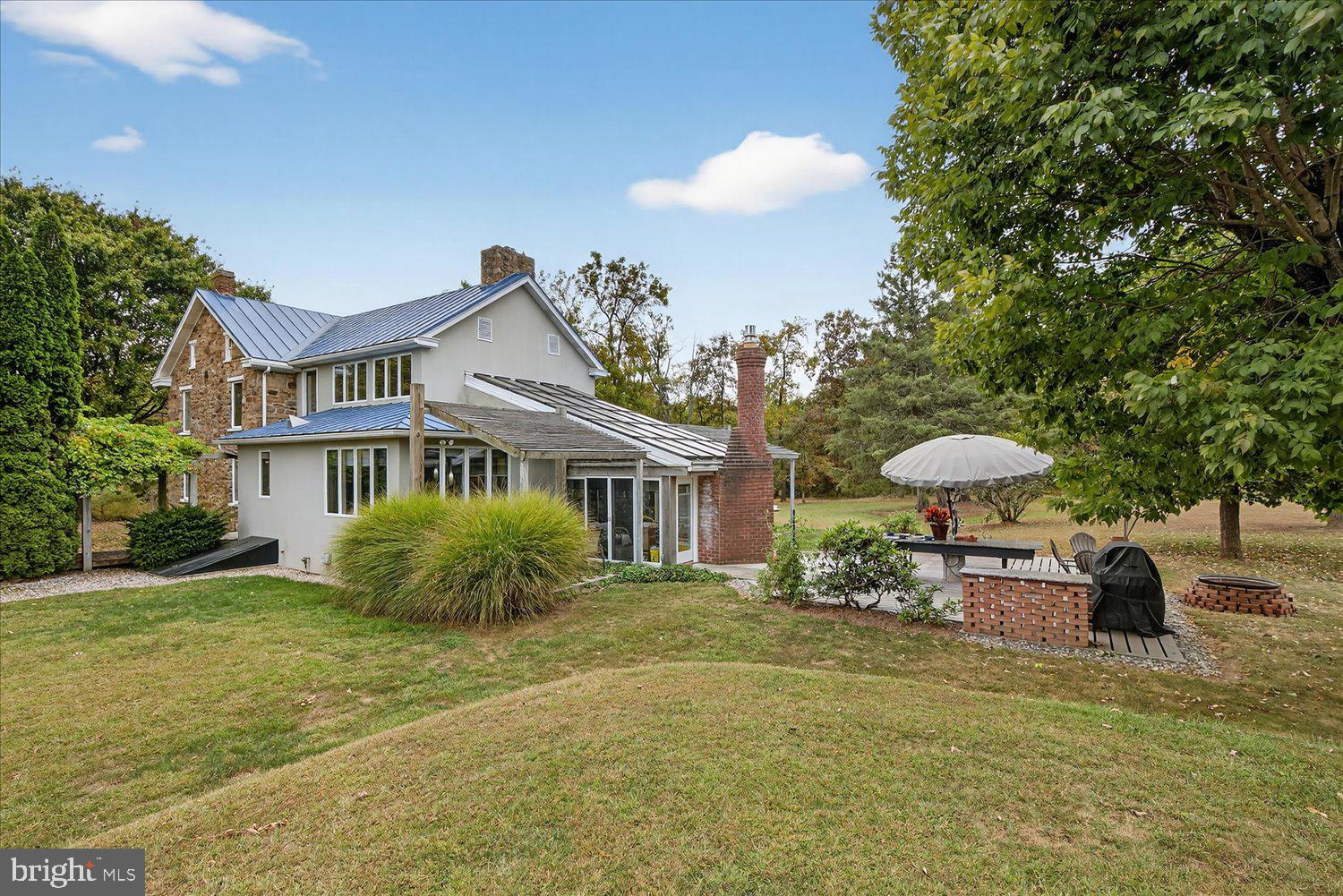 464 Locust Lane Littlestown, PA 17340 - Photo 63 of 81 a front view of a house with a garden