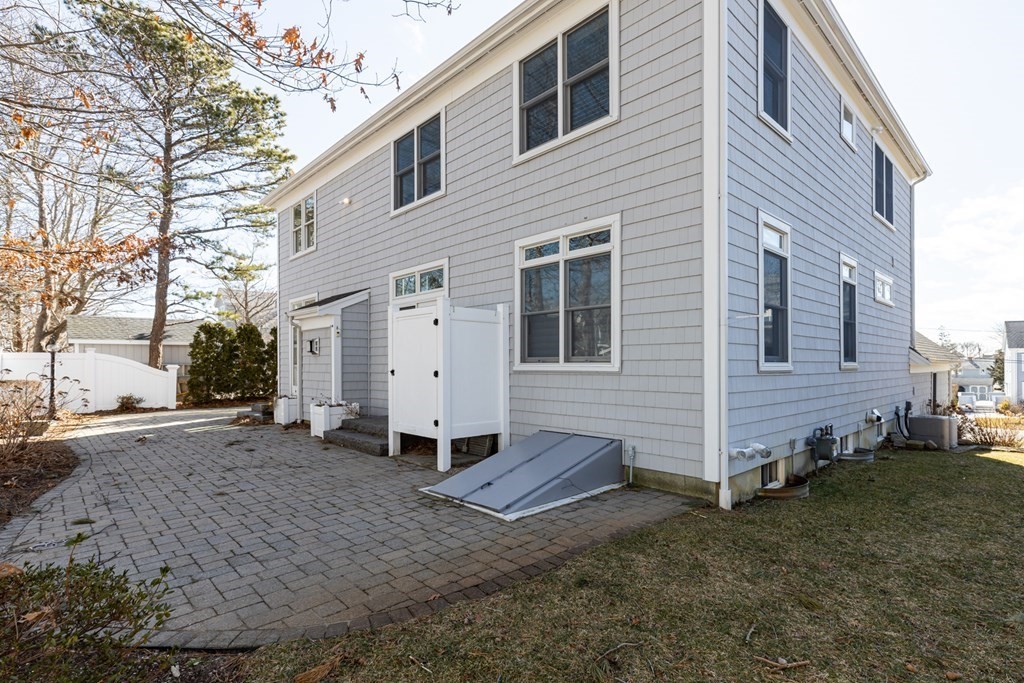 12 Elliot Road Mashpee, MA 02649 - Photo 5 of 42 Gallery Image 5