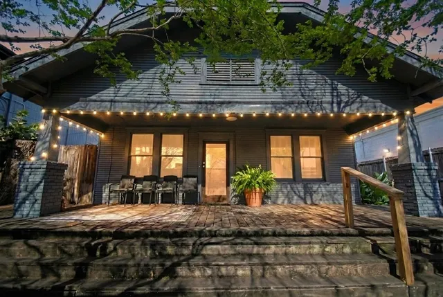 $1,800 | 1110 Missouri Street, Houston, TX 77006