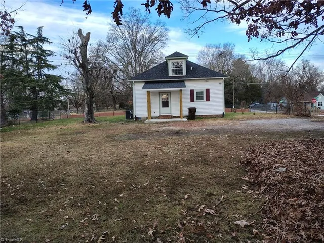 $160,000 | 1414 East Green Drive, High Point, NC 27260