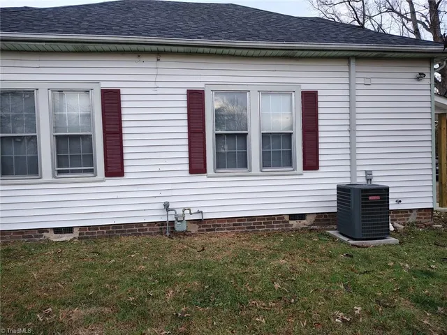 $160,000 | 1414 East Green Drive, High Point, NC 27260