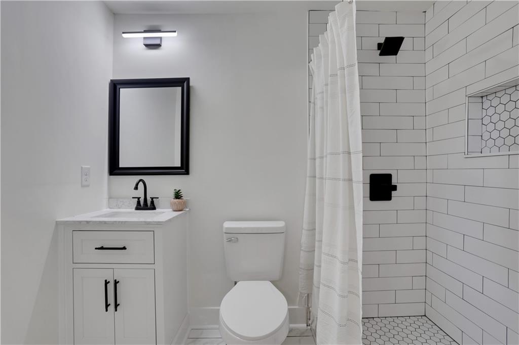 1576 Elixir Avenue Southwest Atlanta, GA 30314 - Photo 17 of 20