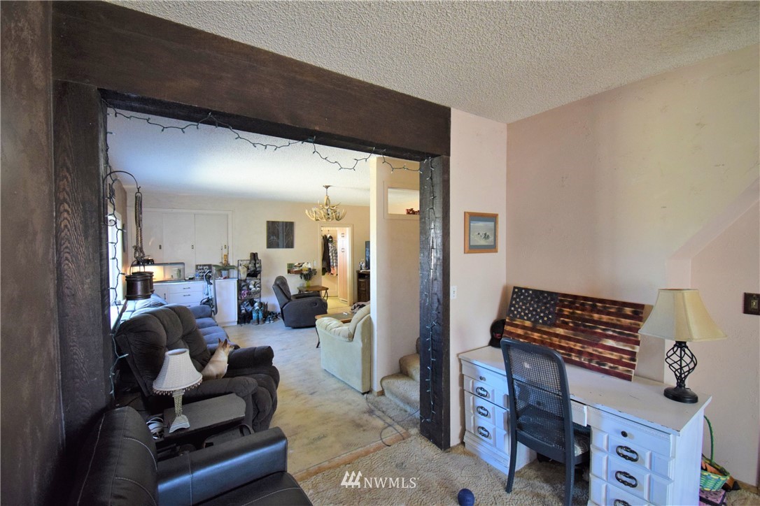230 North Division Road Waterville, WA 98858 - Photo 13 of 40