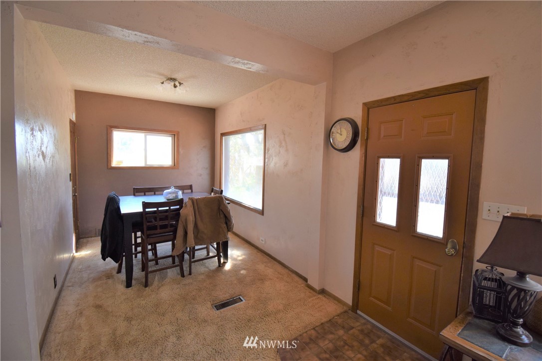 230 North Division Road Waterville, WA 98858 - Photo 15 of 40