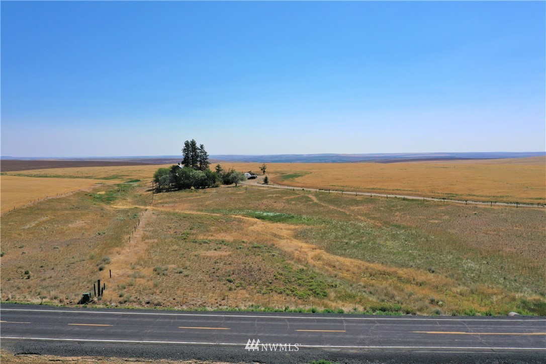 230 North Division Road Waterville, WA 98858 - Photo 9 of 40