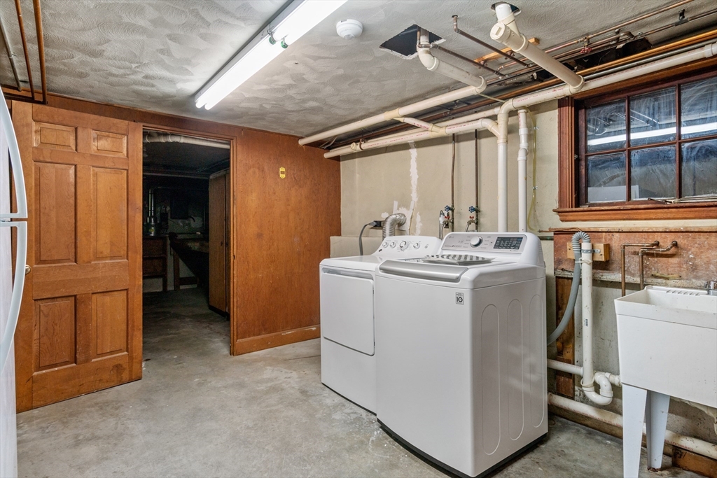 10 Radcliffe Road Weston, MA 02493 - Photo 39 of 41