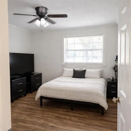 $410,000 | 1021 Fairburn Avenue, Clearwater, FL 33755