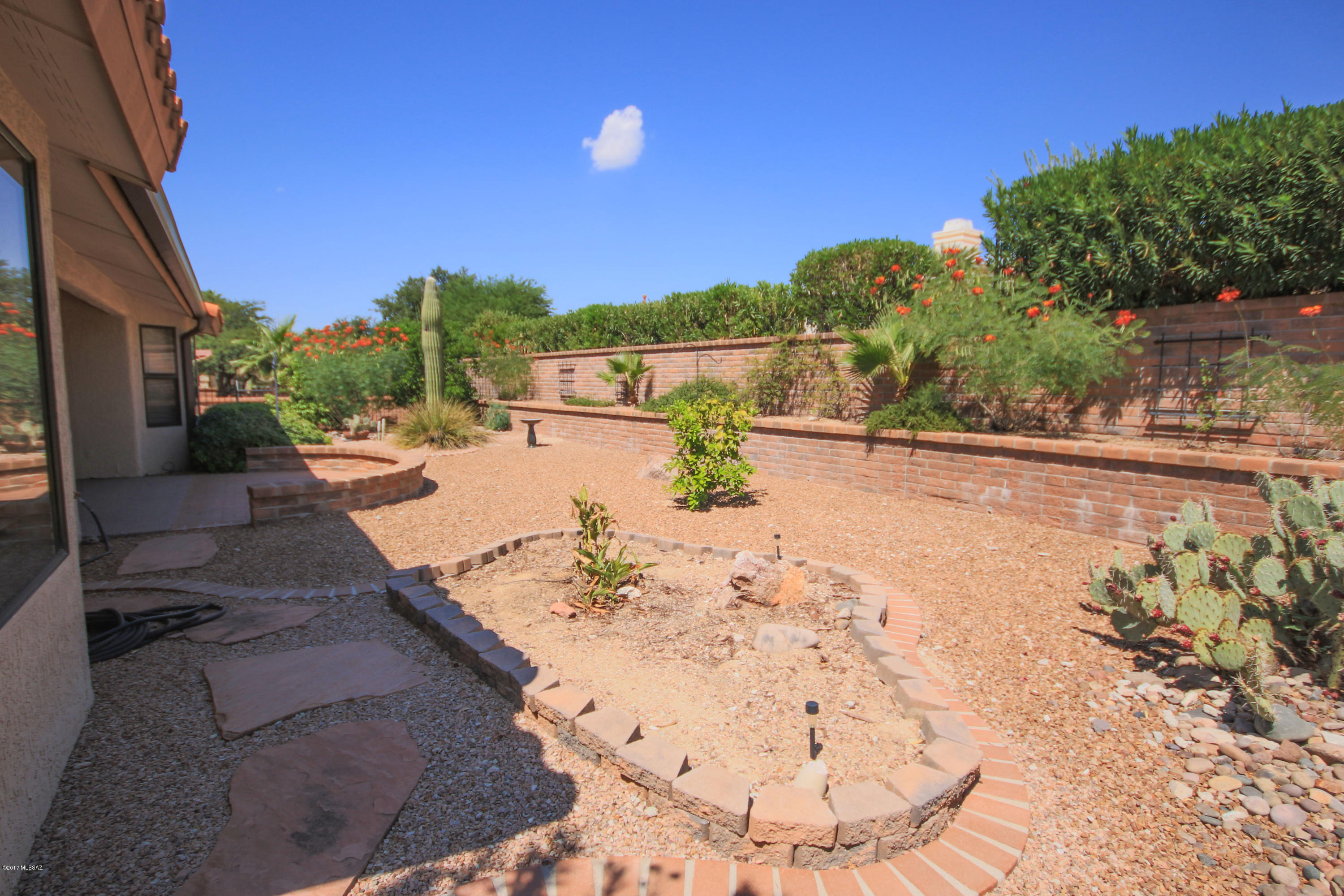 945 East Rising Sun Drive Oro Valley, AZ 85755 - Photo 23 of 24