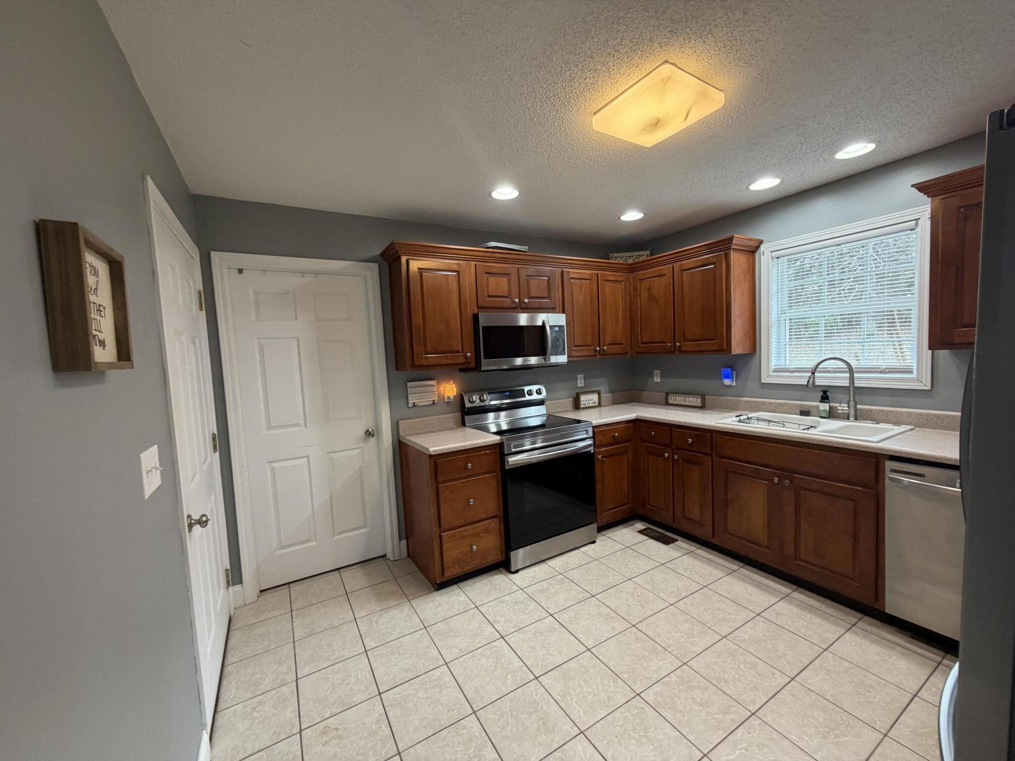 53 Ledford Road Crandall, GA 30711 - Photo 7 of 30 kitchen
