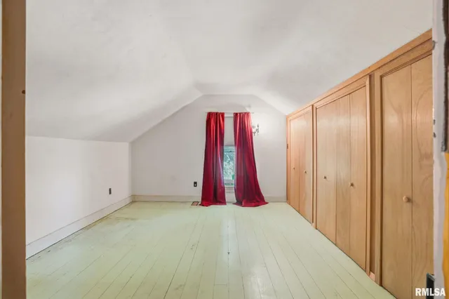 $300,000 | 228 South 2nd Street, Le Claire, IA 52753