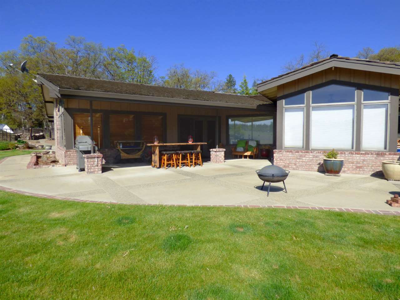 2202 Fort Jones Road Yreka, CA 96097 - Photo 24 of 27 Gallery Image 24