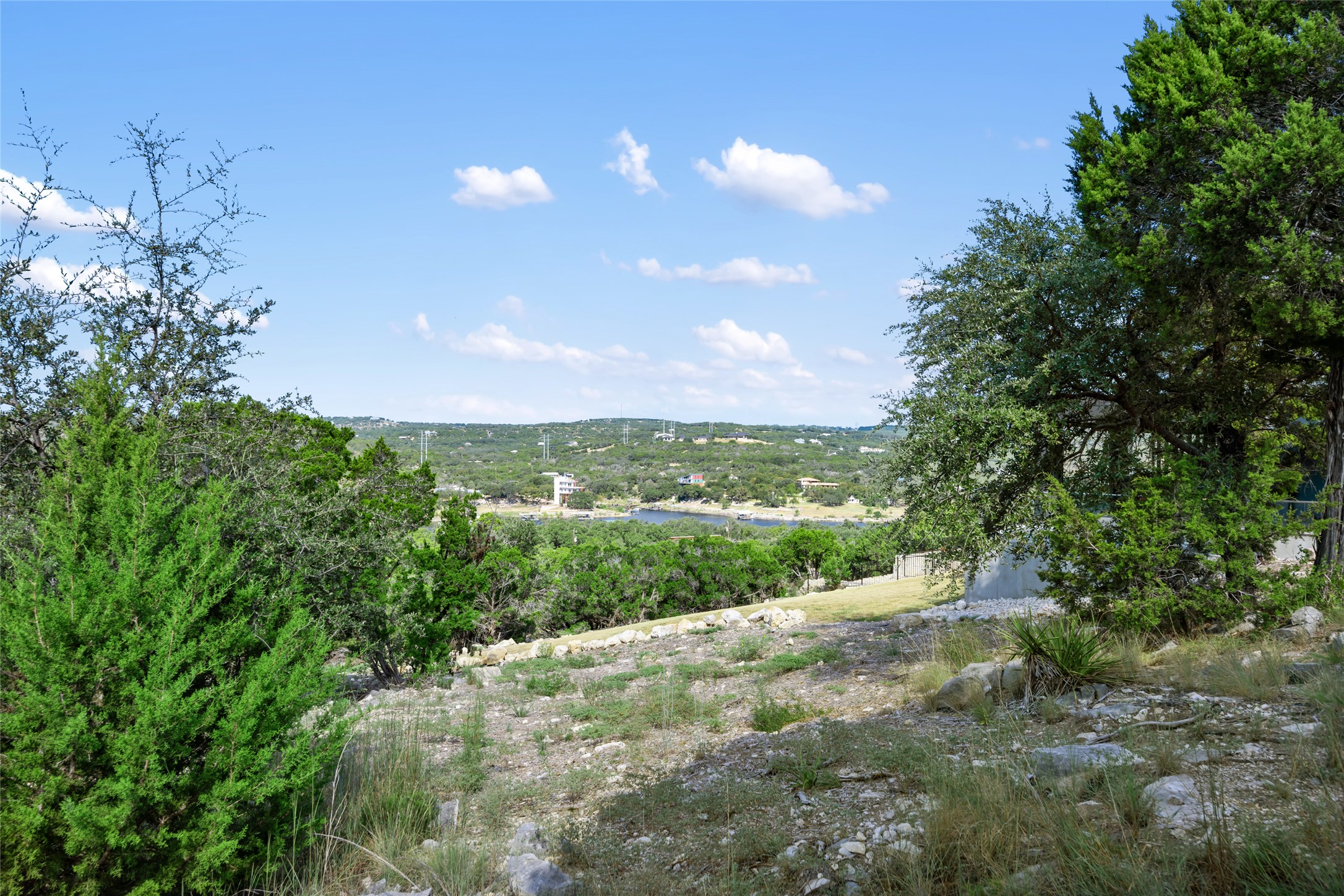 2804 Lakehurst Road Spicewood, TX 78669 - Photo 5 of 18