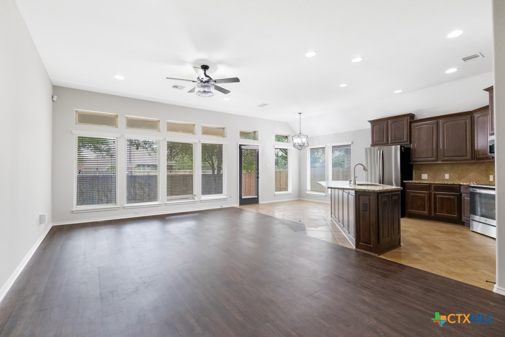 2185 Range Road Seguin, TX 78155 - Photo 12 of 25