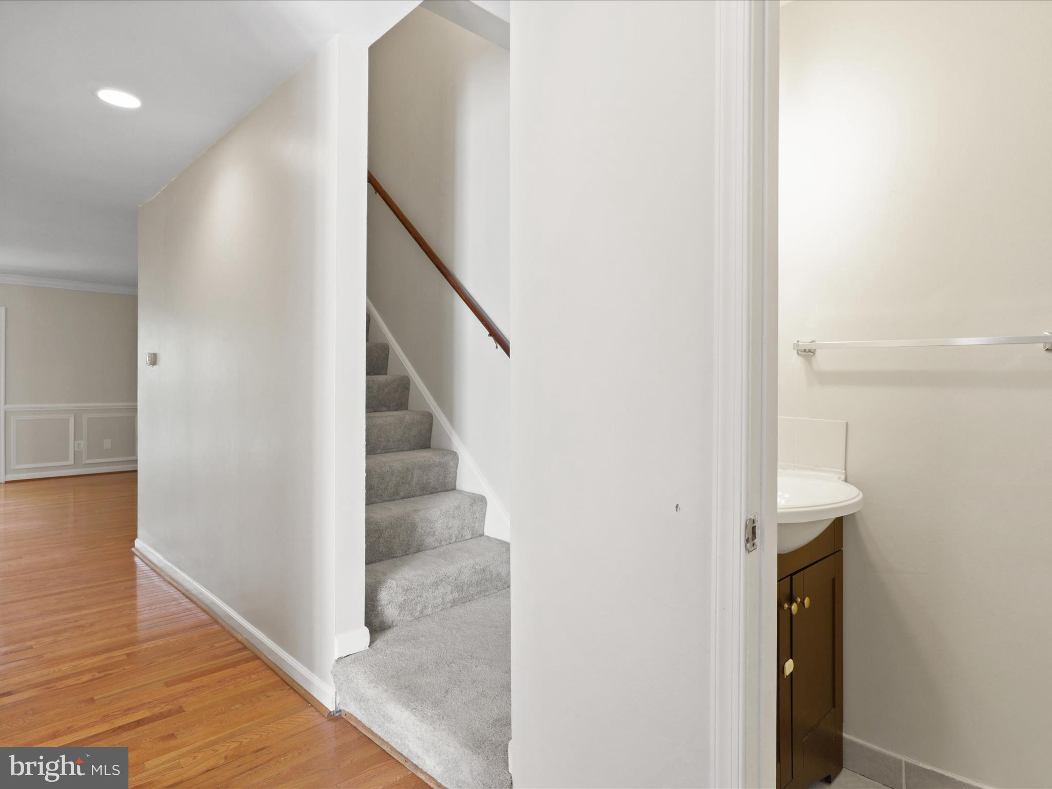 2425 Southgate Square Reston, VA 20191 - Photo 12 of 50