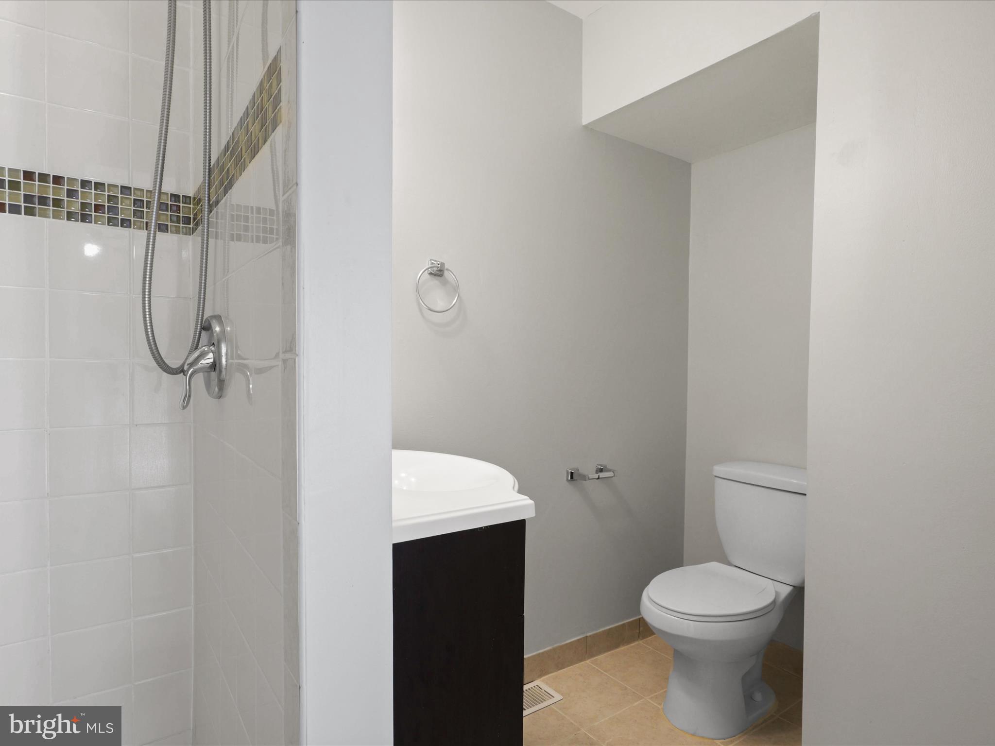 2425 Southgate Square Reston, VA 20191 - Photo 16 of 50