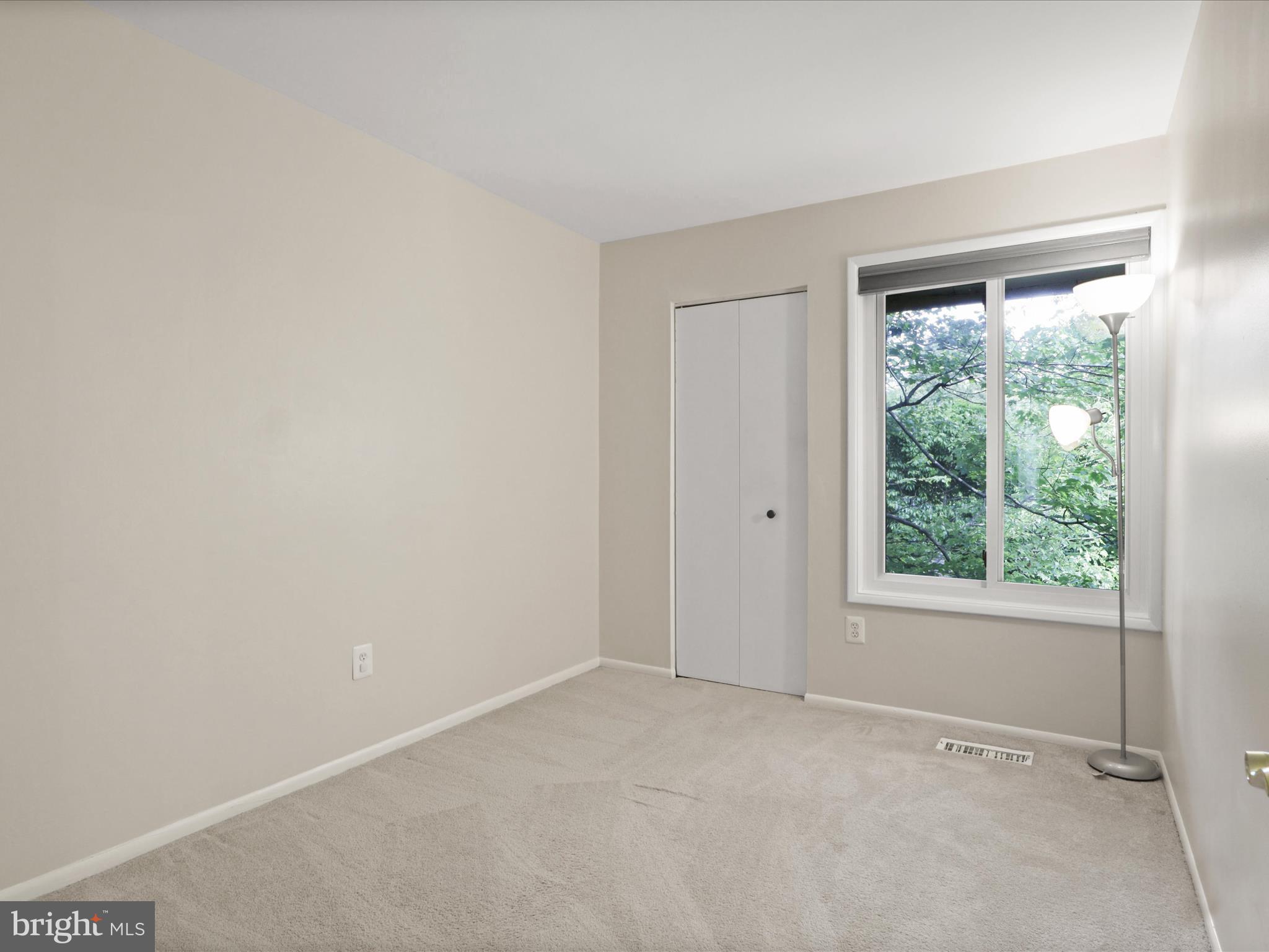 2425 Southgate Square Reston, VA 20191 - Photo 18 of 50
