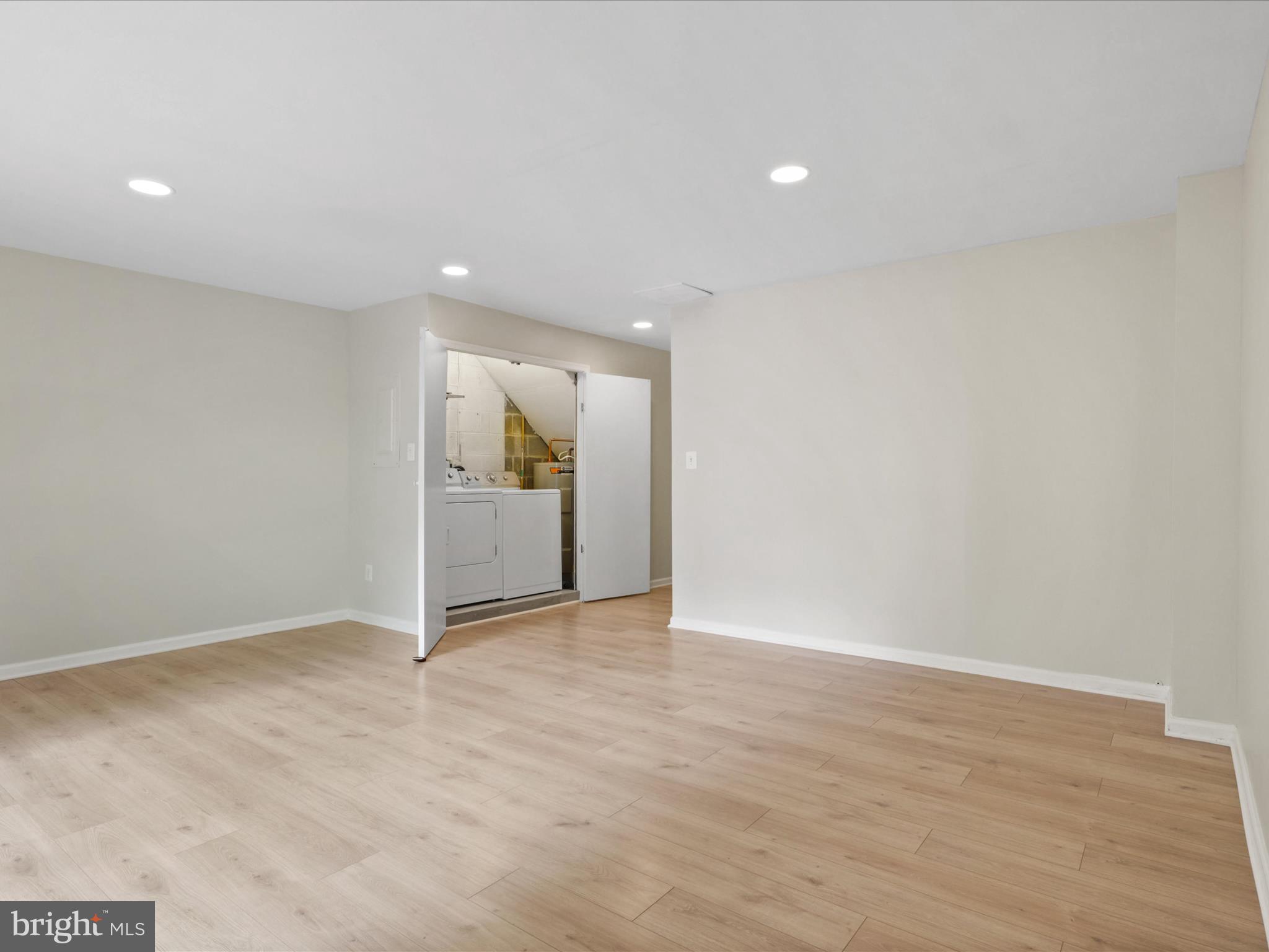 2425 Southgate Square Reston, VA 20191 - Photo 27 of 50