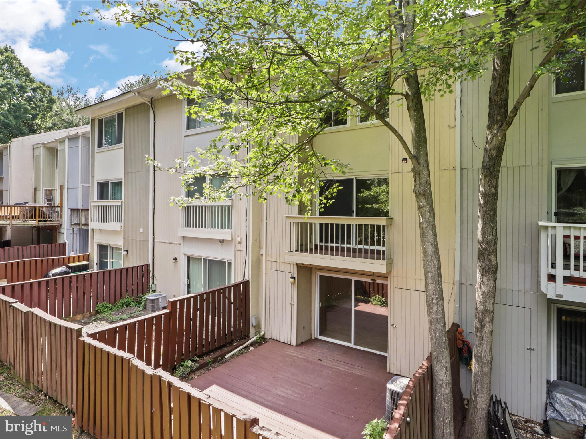 2425 Southgate Square Reston, VA 20191 - Photo 35 of 50