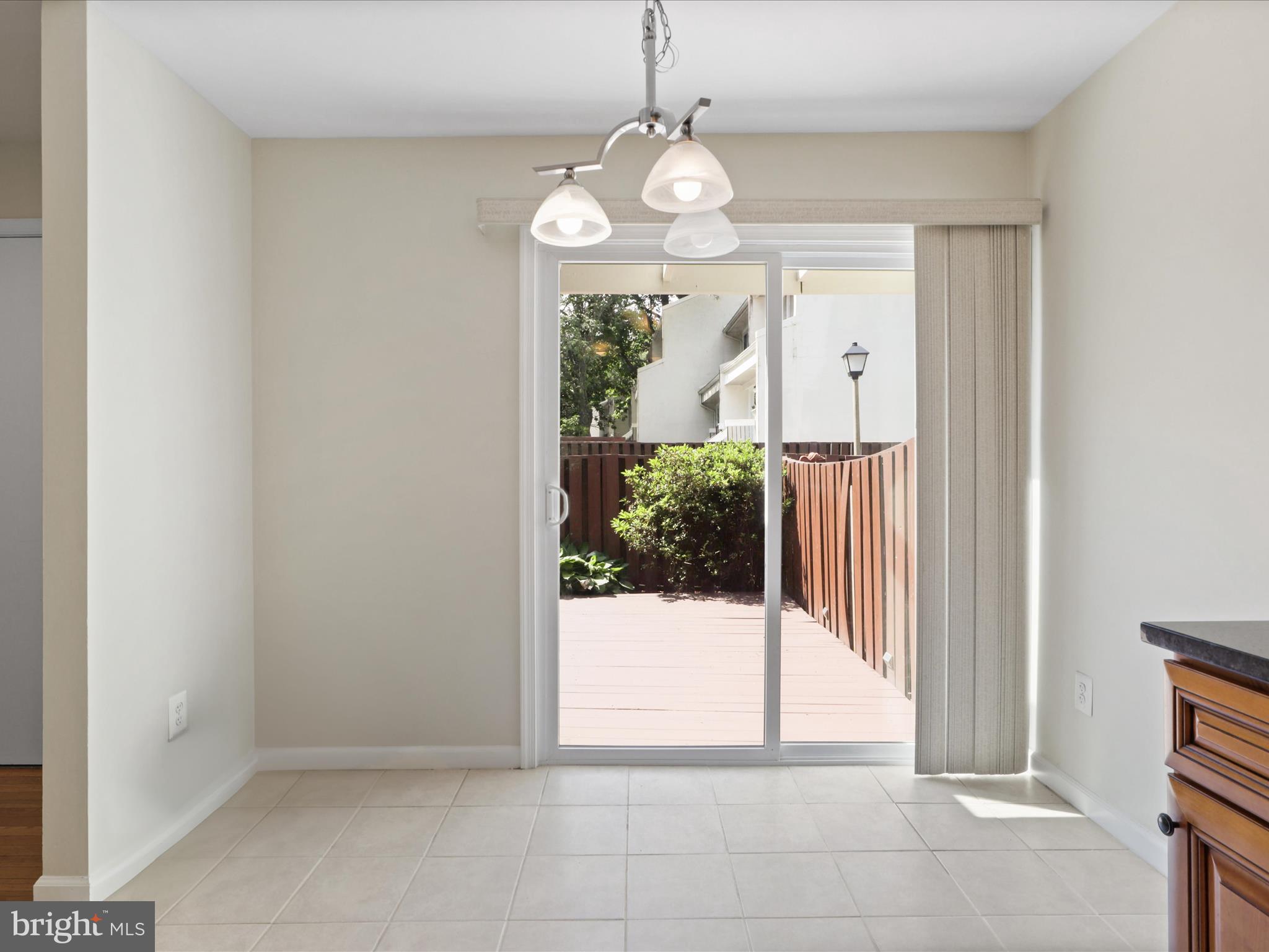 2425 Southgate Square Reston, VA 20191 - Photo 9 of 50