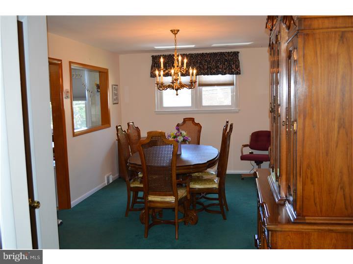 1442 Elson Road Brookhaven, PA 19015 - Photo 3 of 25 Dining Room