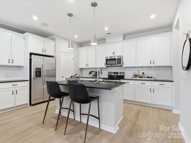 $363,617 | 8430 Discovery Lane, Charlotte, NC 28216