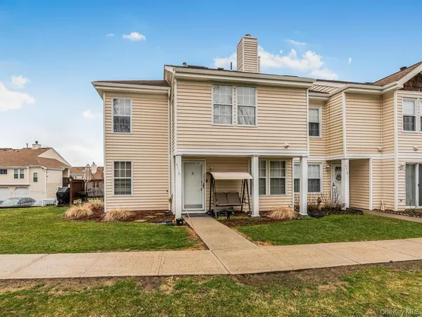 $375,000 | 4116 Whispering Hills Drive, Chester, NY 10918