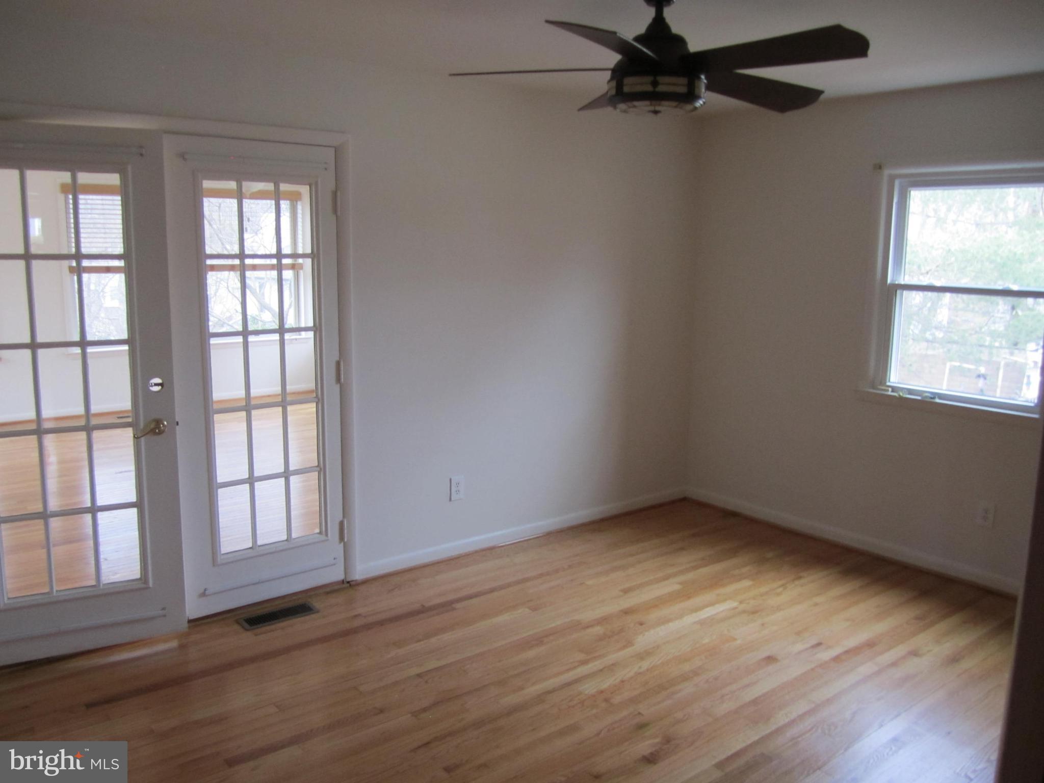 702 West Maple Road Linthicum Heights, MD 21090 - Photo 9 of 27 Bedroom (Master)