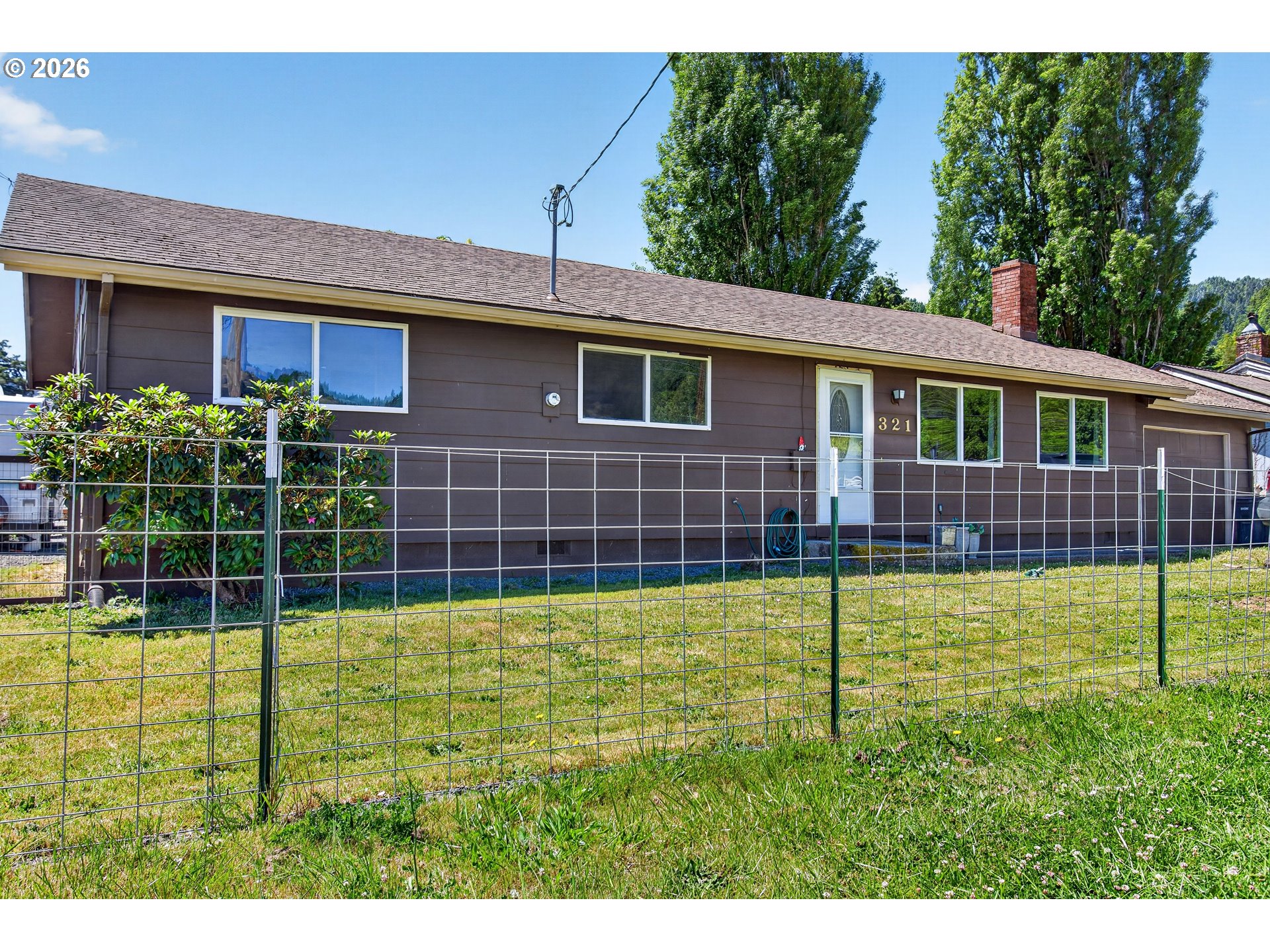 321 West Date Street Powers, OR 97466 - Photo 7 of 29