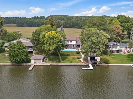 $689,000 | 1606 Gregden Shores Drive, Sterling, IL 61081